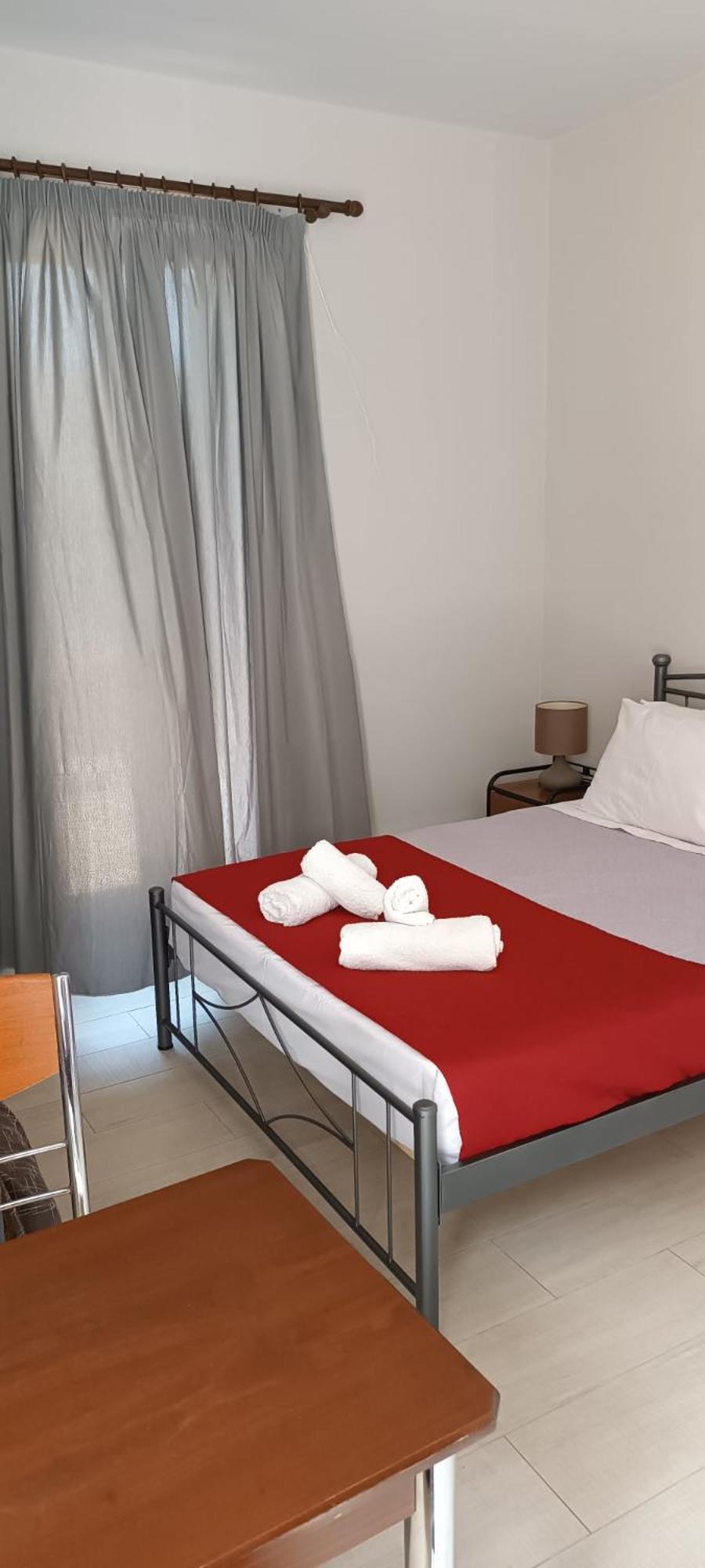 Andros Guesthouses الغرفة الصورة